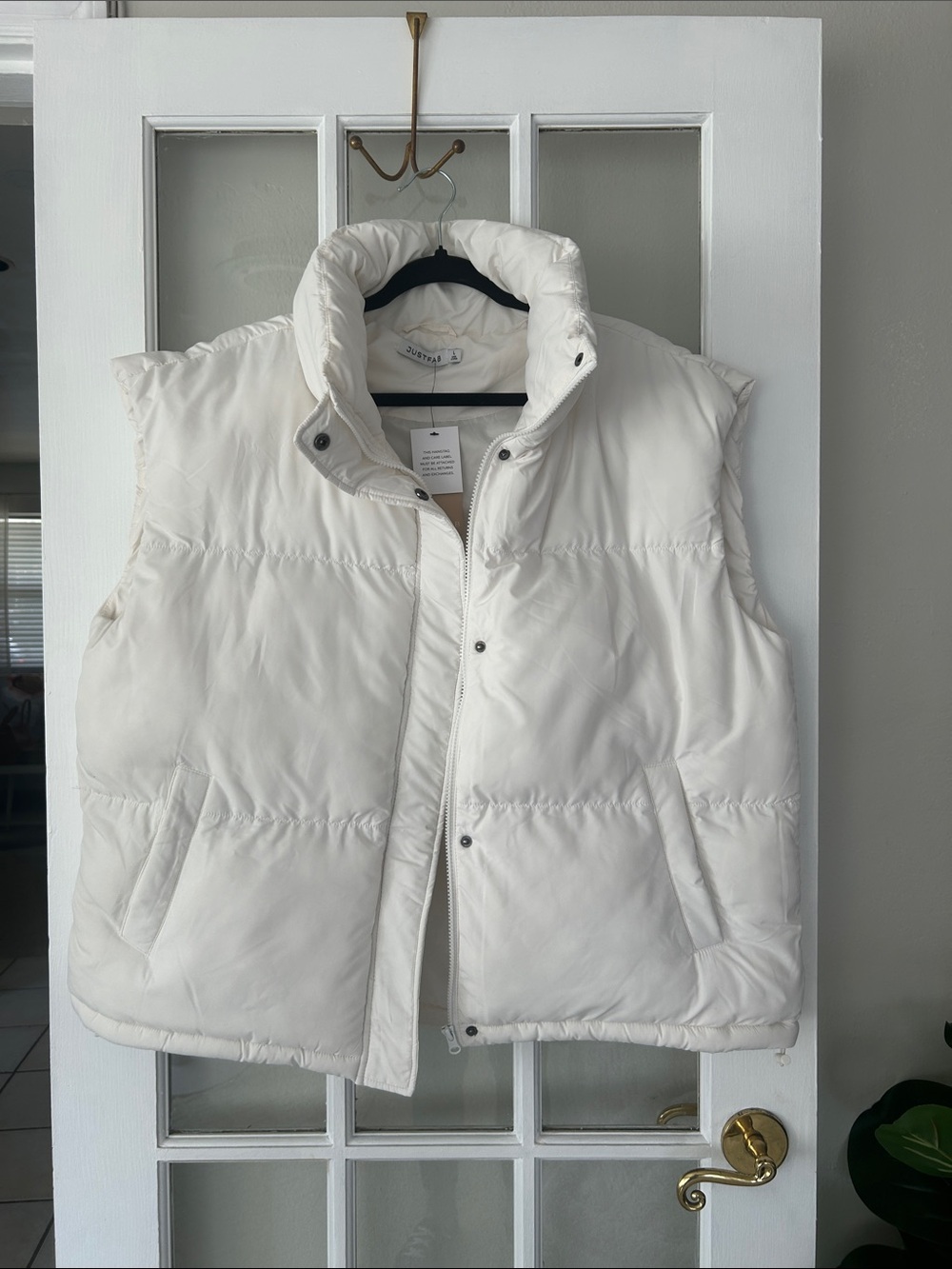 NEW JUSTFAB White Puffer Vest Jacket Large